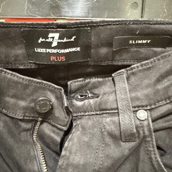 Women’s Black slim pants. Size 6. - Picture 4 of 4